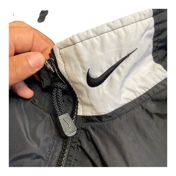 Vintage 90s Nike Track Jacket Black White embroidered swoosh Monochrome Small - Picture 3 of 5